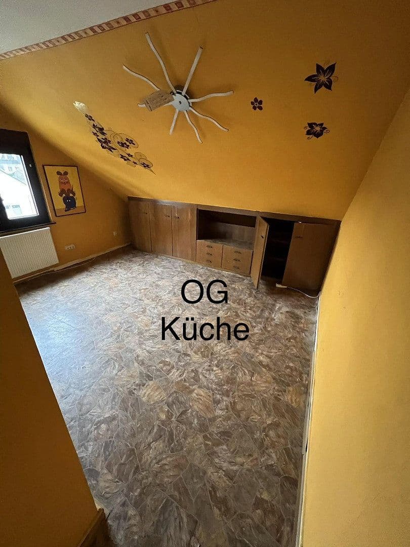 Prodej domu 210 m², pozemek 522 m², Sankt Goar, Porýní-Falc Prodej domu 210 m², pozemek 522 m², Sankt Goar, Porýní-Falc