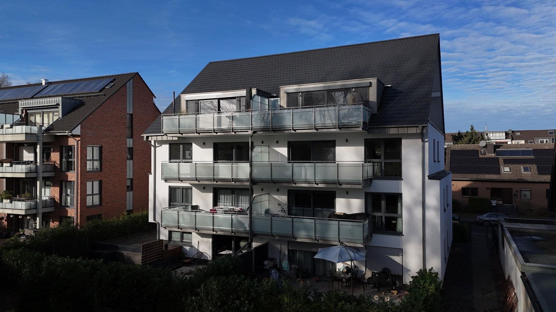 Prodej bytu 3+1 116 m², Buchenstraße 39, Düsseldorf, Severní Porýní-Vestfálsko Prodej bytu 3+1 116 m², Buchenstraße 39, Düsseldorf, Severní Porýní-Vestfálsko