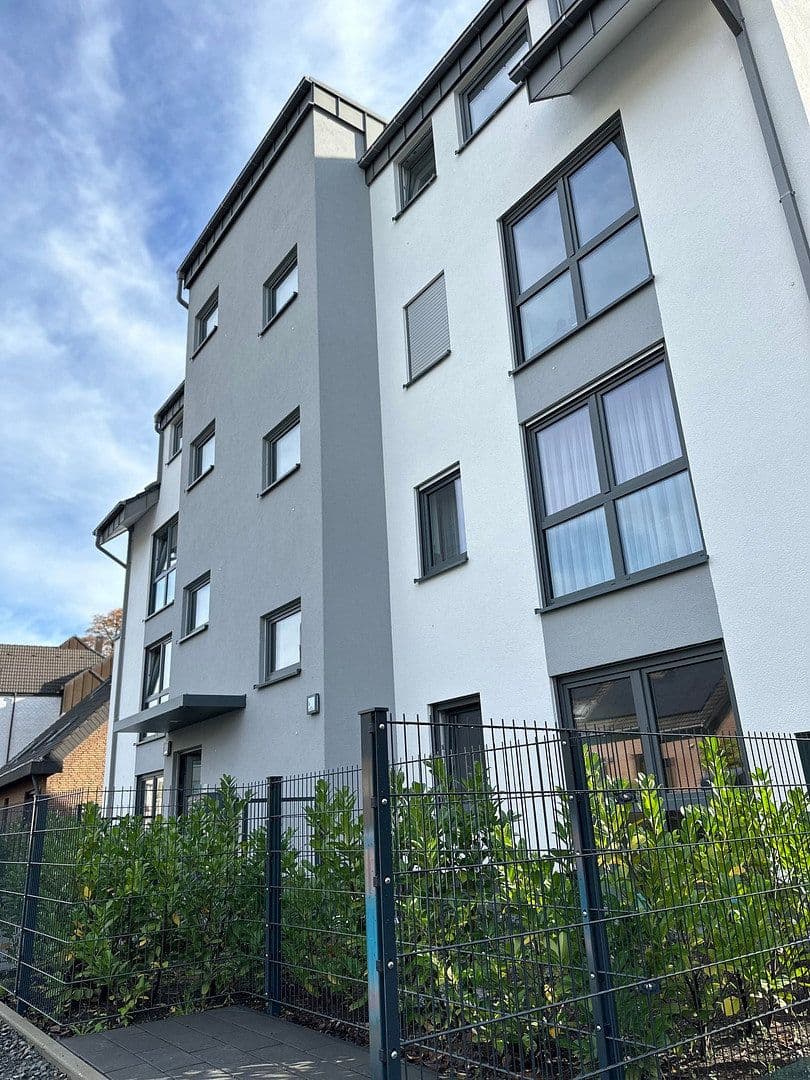 Prodej bytu 3+1 116 m², Buchenstraße 39, Düsseldorf, Severní Porýní-Vestfálsko Prodej bytu 3+1 116 m², Buchenstraße 39, Düsseldorf, Severní Porýní-Vestfálsko