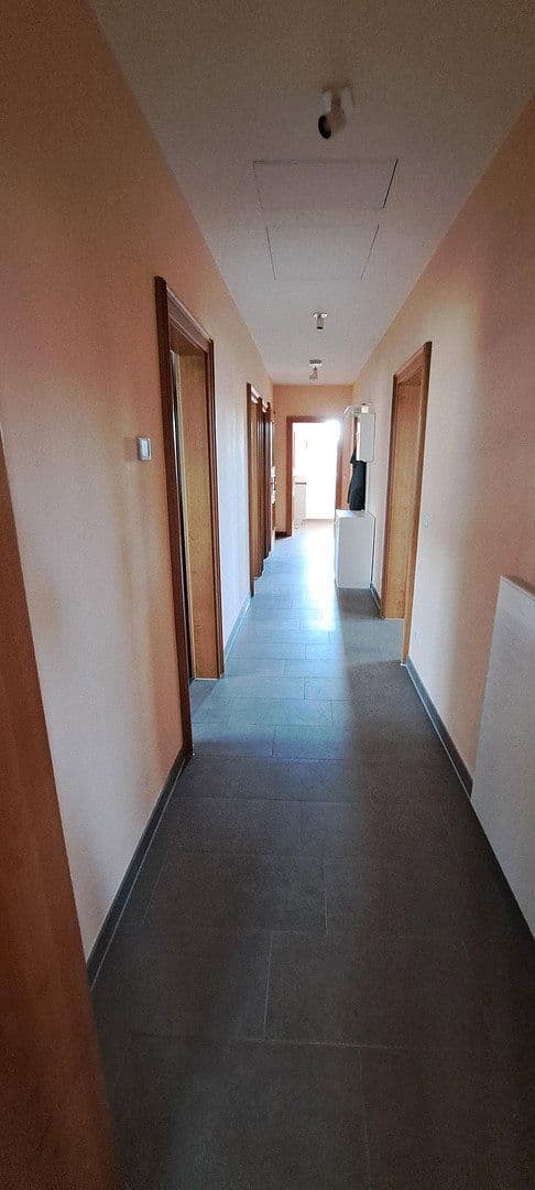 Pronájem bytu 3+1 113 m², Veit-Dennert-Straße 10, Schlüsselfeld, Bavorsko Pronájem bytu 3+1 113 m², Veit-Dennert-Straße 10, Schlüsselfeld, Bavorsko
