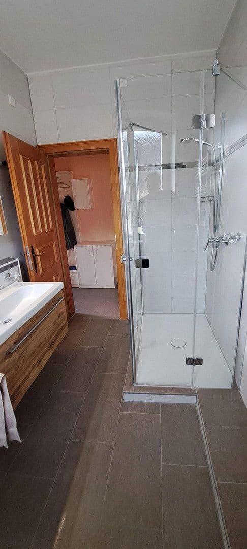 Pronájem bytu 3+1 113 m², Veit-Dennert-Straße 10, Schlüsselfeld, Bavorsko Pronájem bytu 3+1 113 m², Veit-Dennert-Straße 10, Schlüsselfeld, Bavorsko