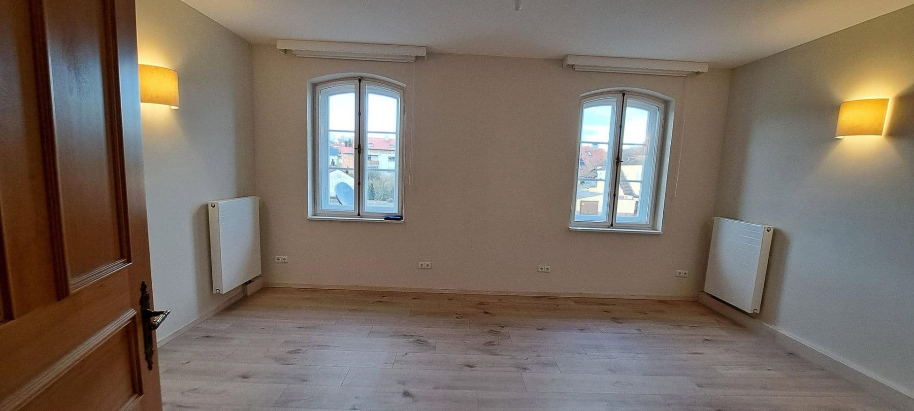 Pronájem bytu 3+1 113 m², Veit-Dennert-Straße 10, Schlüsselfeld, Bavorsko Pronájem bytu 3+1 113 m², Veit-Dennert-Straße 10, Schlüsselfeld, Bavorsko