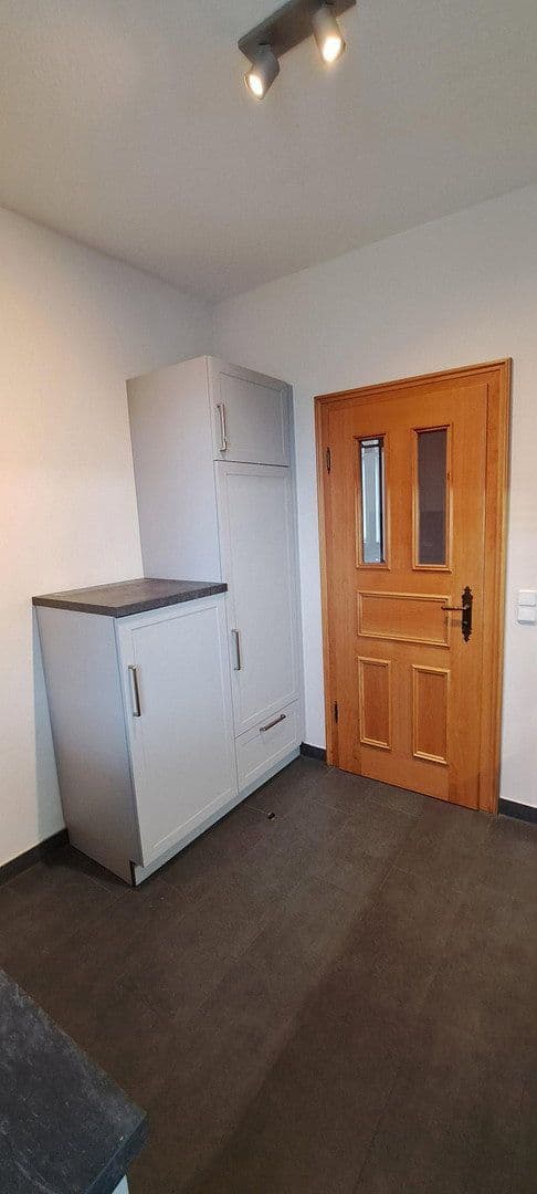 Pronájem bytu 3+1 113 m², Veit-Dennert-Straße 10, Schlüsselfeld, Bavorsko Pronájem bytu 3+1 113 m², Veit-Dennert-Straße 10, Schlüsselfeld, Bavorsko
