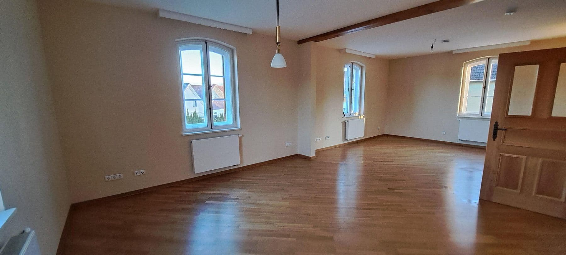 Pronájem bytu 3+1 113 m², Veit-Dennert-Straße 10, Schlüsselfeld, Bavorsko Pronájem bytu 3+1 113 m², Veit-Dennert-Straße 10, Schlüsselfeld, Bavorsko