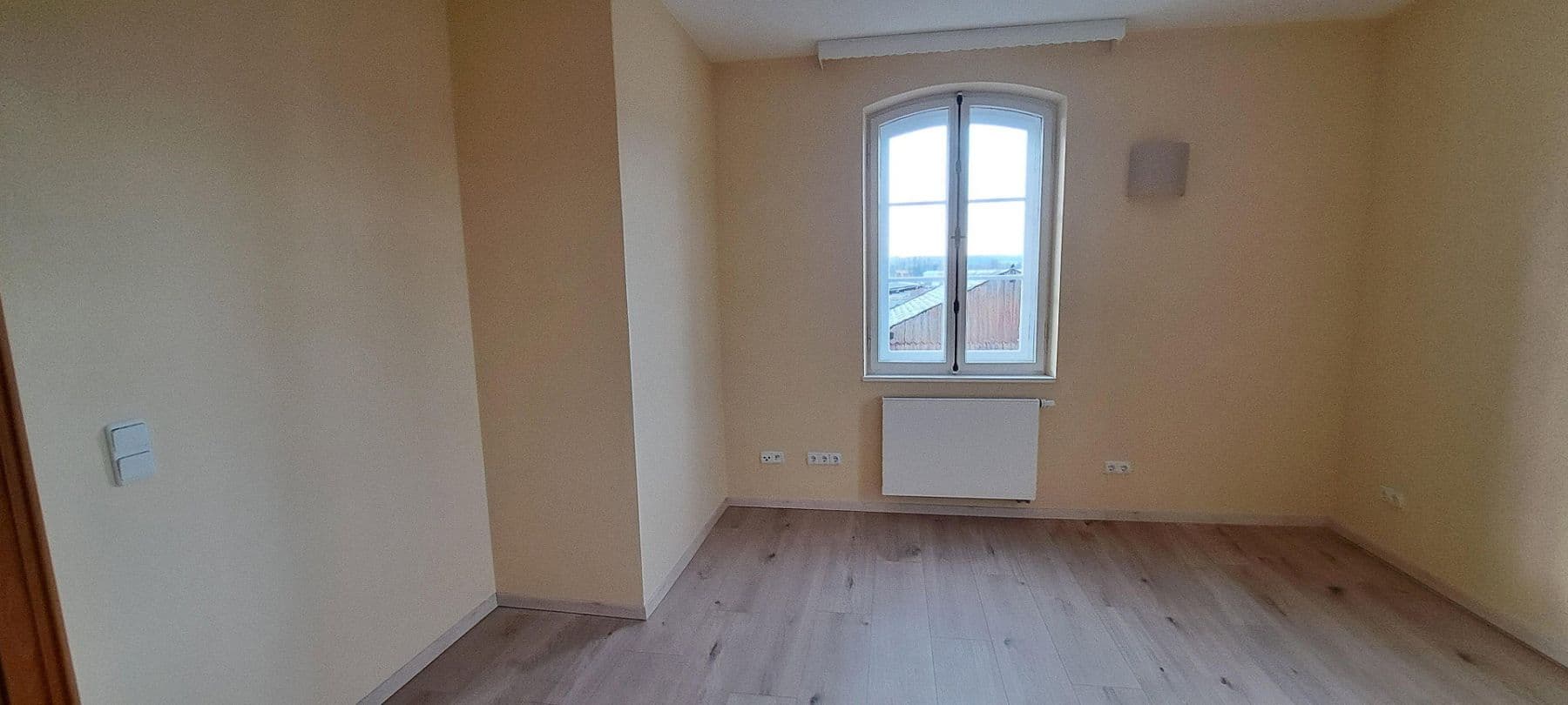Pronájem bytu 3+1 113 m², Veit-Dennert-Straße 10, Schlüsselfeld, Bavorsko Pronájem bytu 3+1 113 m², Veit-Dennert-Straße 10, Schlüsselfeld, Bavorsko