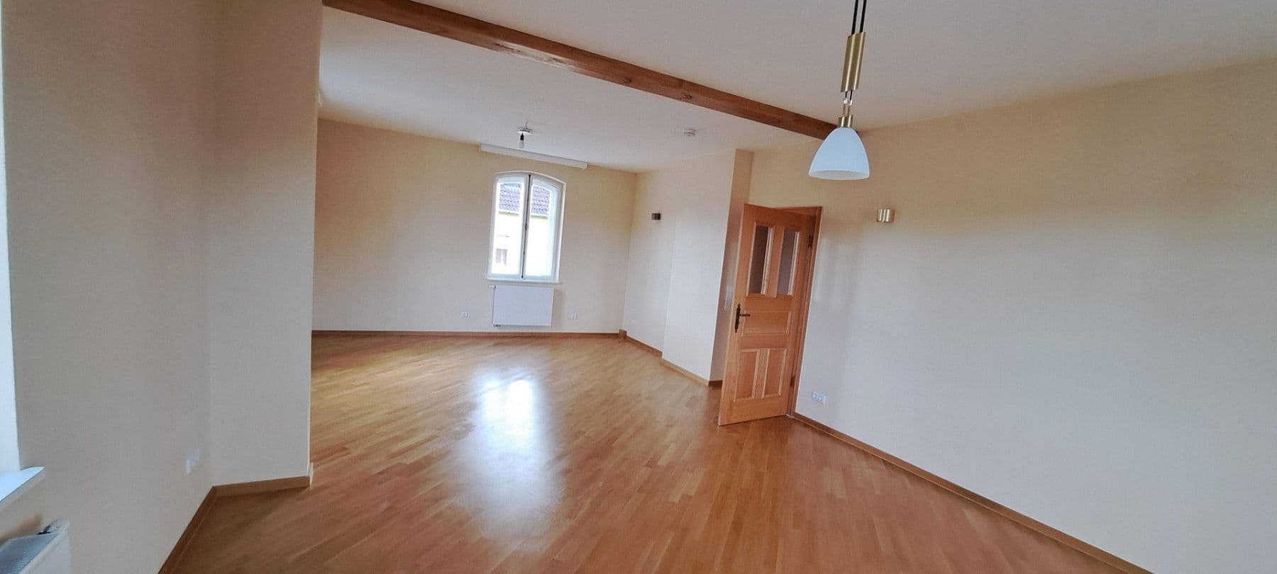 Pronájem bytu 3+1 113 m², Veit-Dennert-Straße 10, Schlüsselfeld, Bavorsko Pronájem bytu 3+1 113 m², Veit-Dennert-Straße 10, Schlüsselfeld, Bavorsko