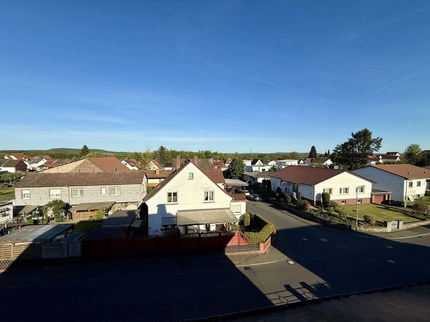 Prodej domu 330 m², pozemek 1.250 m², Birkenweg 22, Wettenberg, Hessen Prodej domu 330 m², pozemek 1.250 m², Birkenweg 22, Wettenberg, Hessen