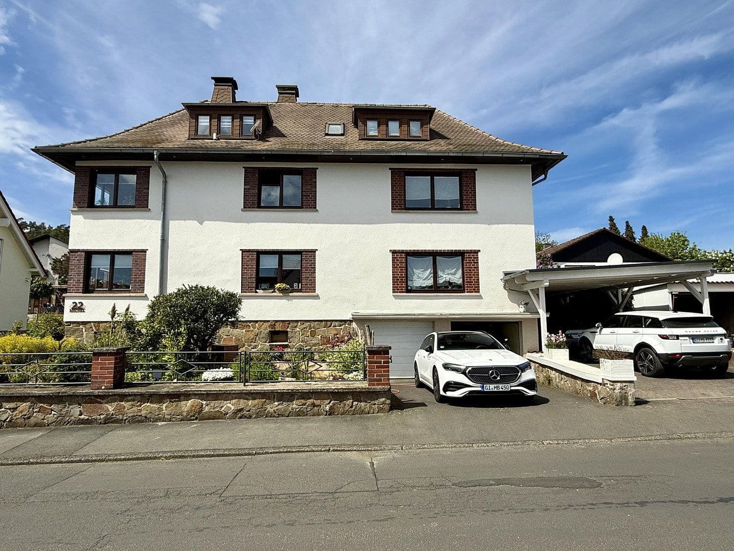 Prodej domu 330 m², pozemek 1.250 m², Birkenweg 22, Wettenberg, Hessen Prodej domu 330 m², pozemek 1.250 m², Birkenweg 22, Wettenberg, Hessen