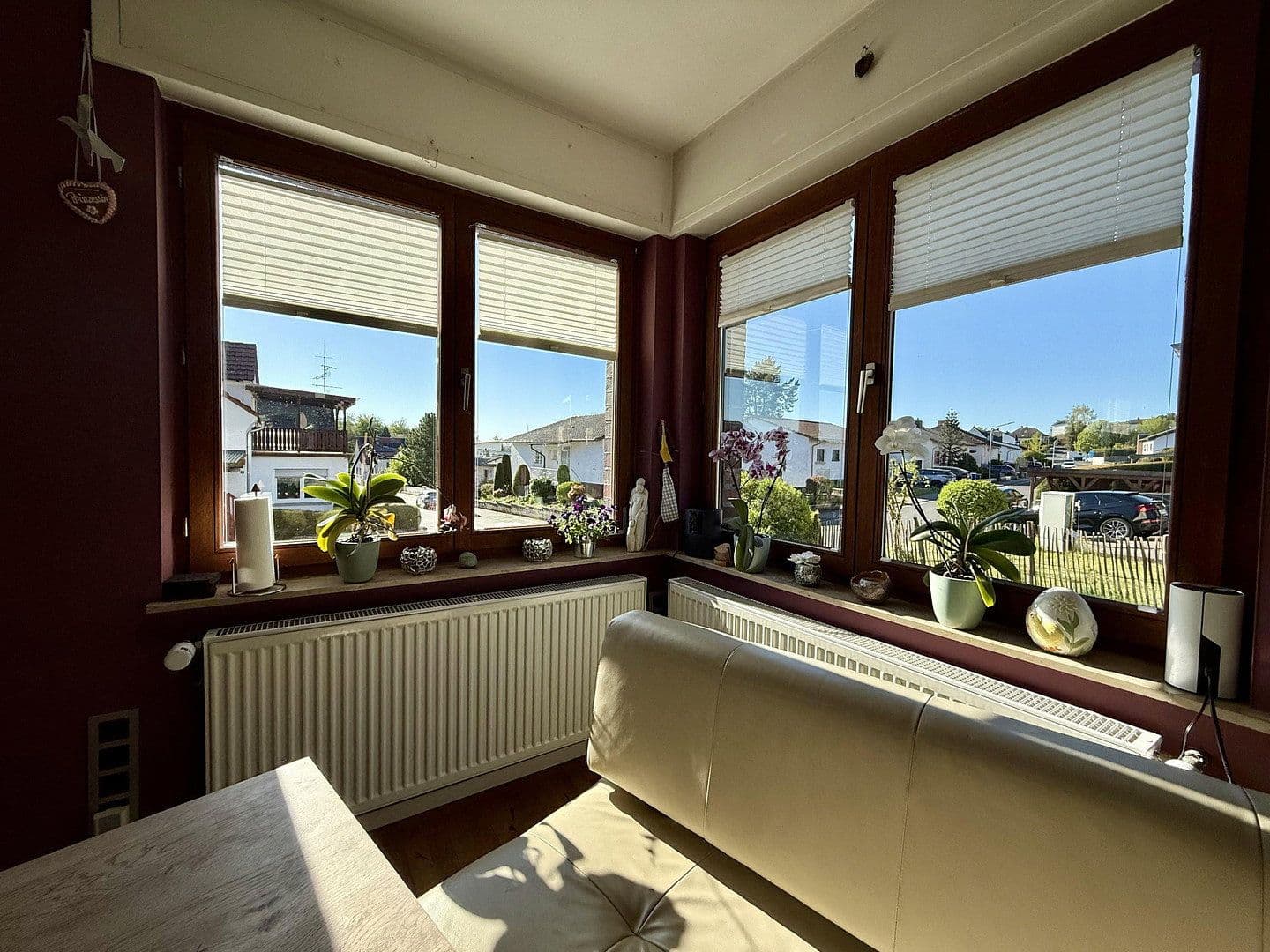 Prodej domu 330 m², pozemek 1.250 m², Birkenweg 22, Wettenberg, Hessen Prodej domu 330 m², pozemek 1.250 m², Birkenweg 22, Wettenberg, Hessen
