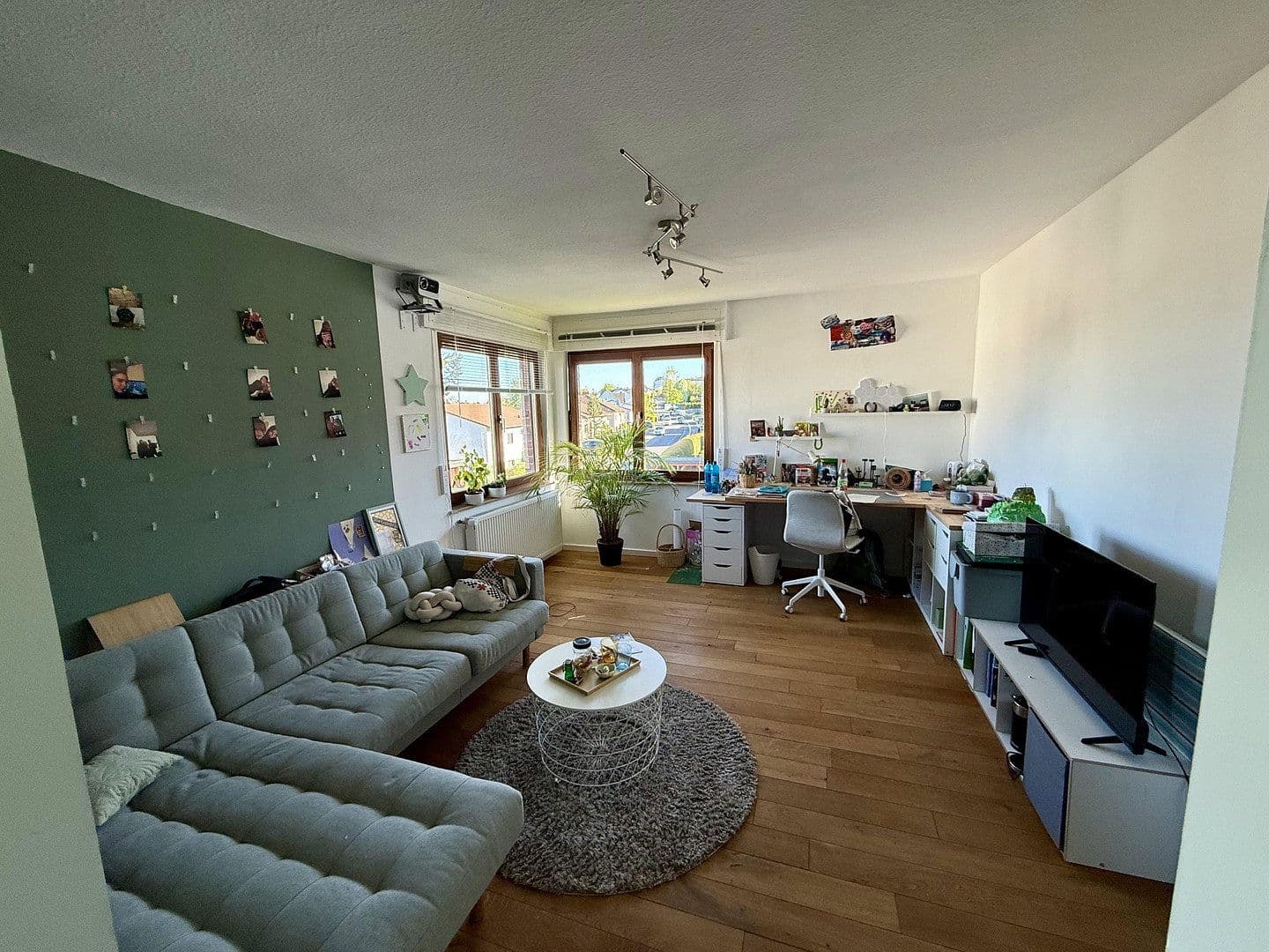 Prodej domu 330 m², pozemek 1.250 m², Birkenweg 22, Wettenberg, Hessen Prodej domu 330 m², pozemek 1.250 m², Birkenweg 22, Wettenberg, Hessen