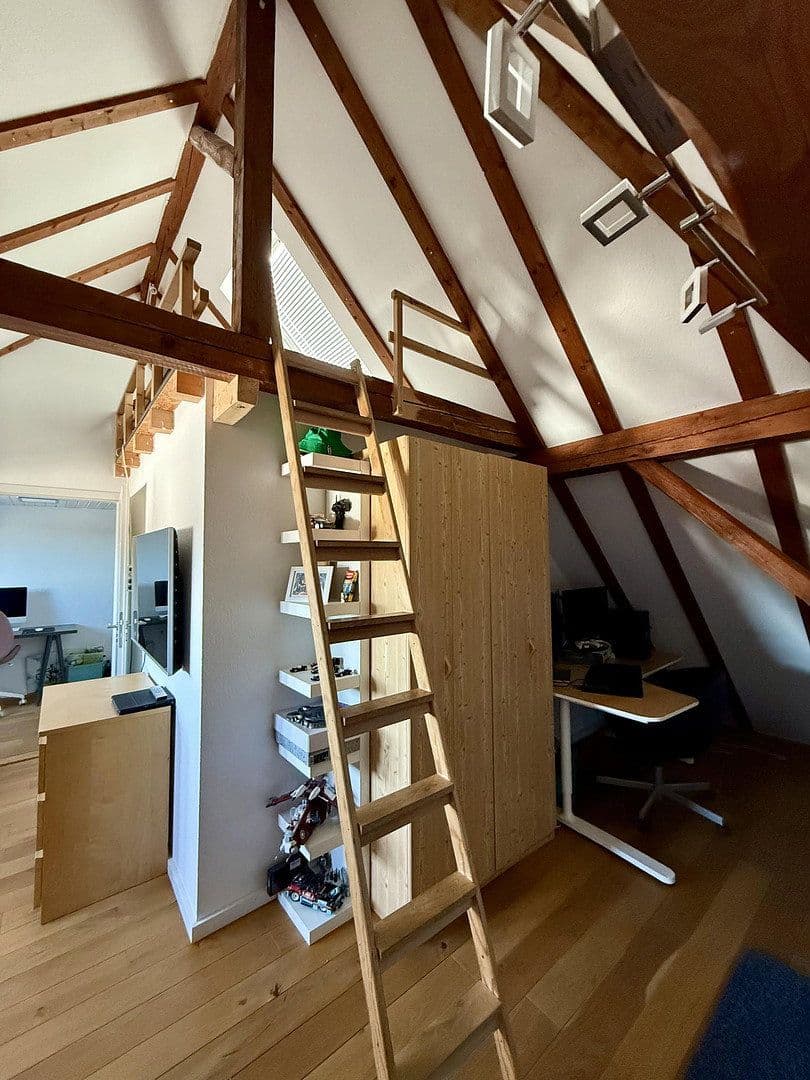 Prodej domu 330 m², pozemek 1.250 m², Birkenweg 22, Wettenberg, Hessen Prodej domu 330 m², pozemek 1.250 m², Birkenweg 22, Wettenberg, Hessen