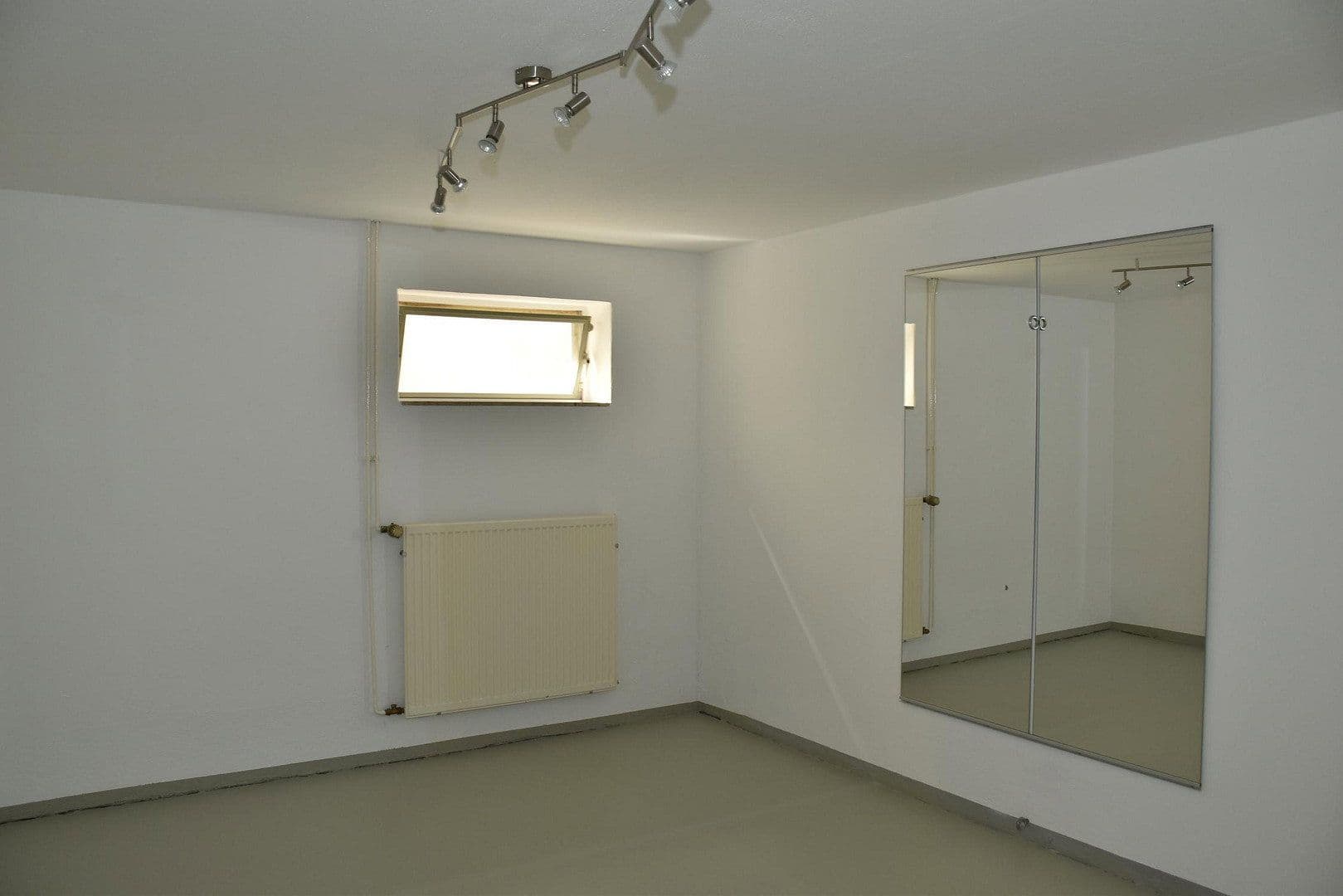 Prodej domu 95 m², pozemek 288 m², Reinfeld, Šlesvicko-Holštýnsko Prodej domu 95 m², pozemek 288 m², Reinfeld, Šlesvicko-Holštýnsko