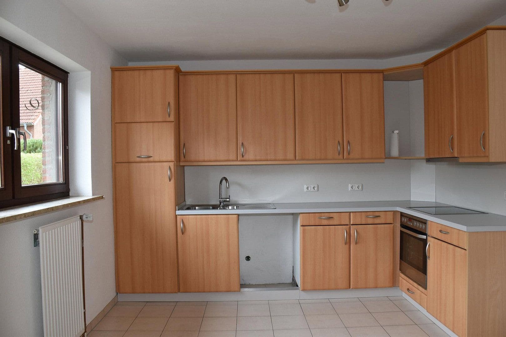 Prodej domu 95 m², pozemek 288 m², Reinfeld, Šlesvicko-Holštýnsko Prodej domu 95 m², pozemek 288 m², Reinfeld, Šlesvicko-Holštýnsko