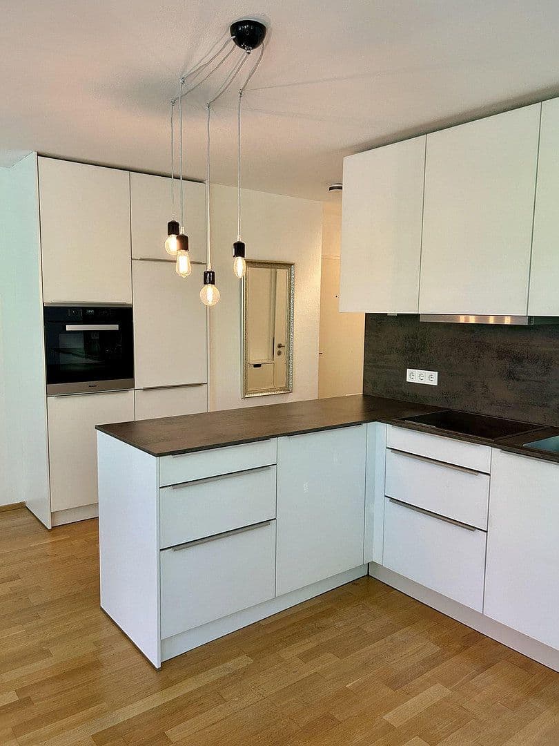 Prodej bytu 2+1 55 m², Diefenbachstr., München, Bavorsko Prodej bytu 2+1 55 m², Diefenbachstr., München, Bavorsko