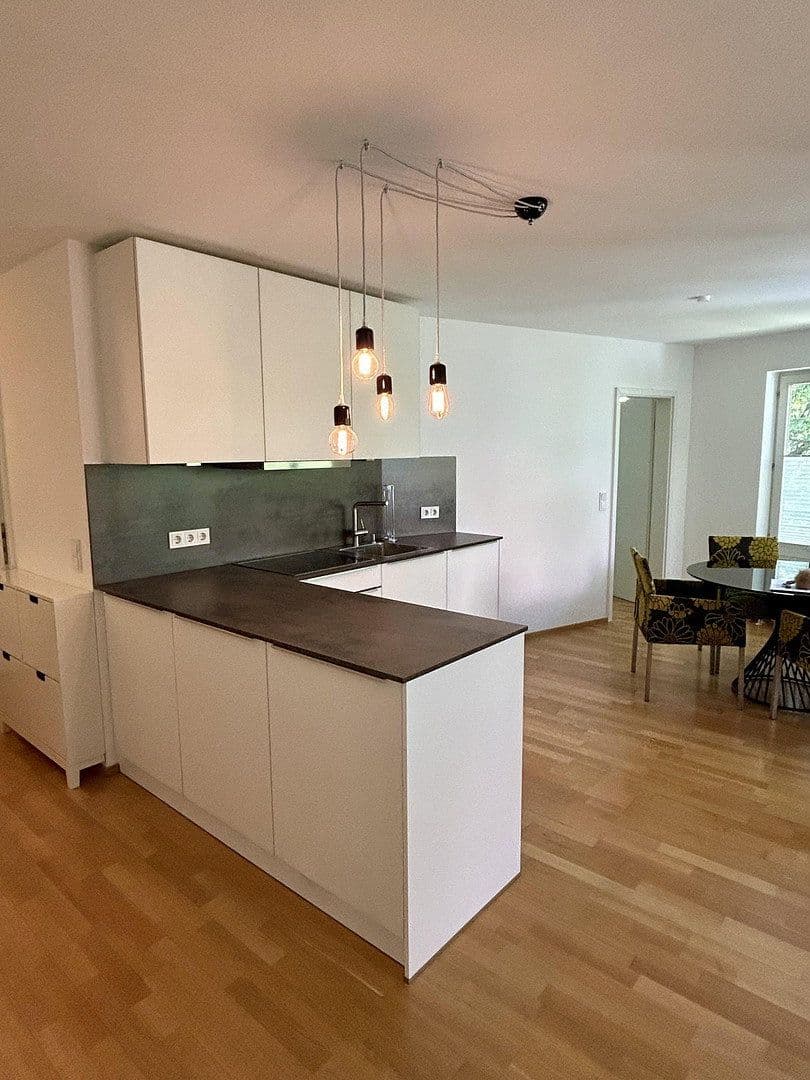 Prodej bytu 2+1 55 m², Diefenbachstr., München, Bavorsko Prodej bytu 2+1 55 m², Diefenbachstr., München, Bavorsko