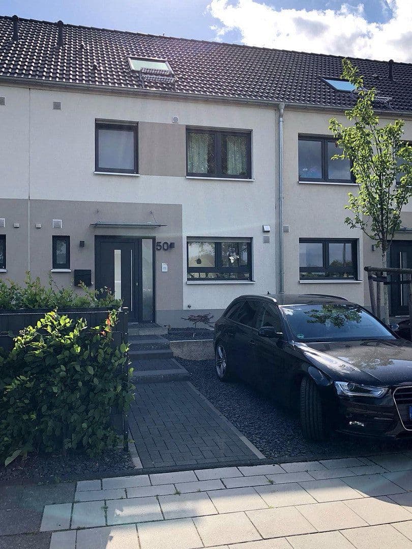 Prodej domu 135 m², pozemek 227 m², Köln, Severní Porýní-Vestfálsko Prodej domu 135 m², pozemek 227 m², Köln, Severní Porýní-Vestfálsko