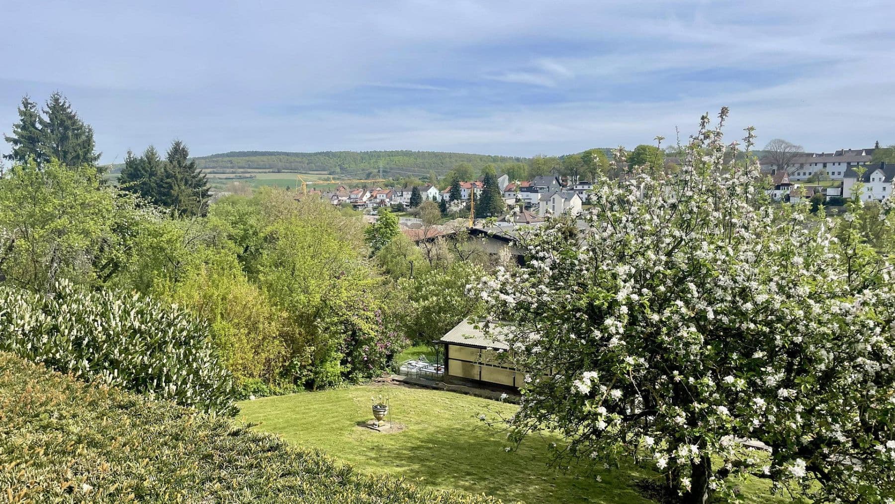 Pronájem bytu 3+1 105 m², Bad Wildungen, Hessen Pronájem bytu 3+1 105 m², Bad Wildungen, Hessen