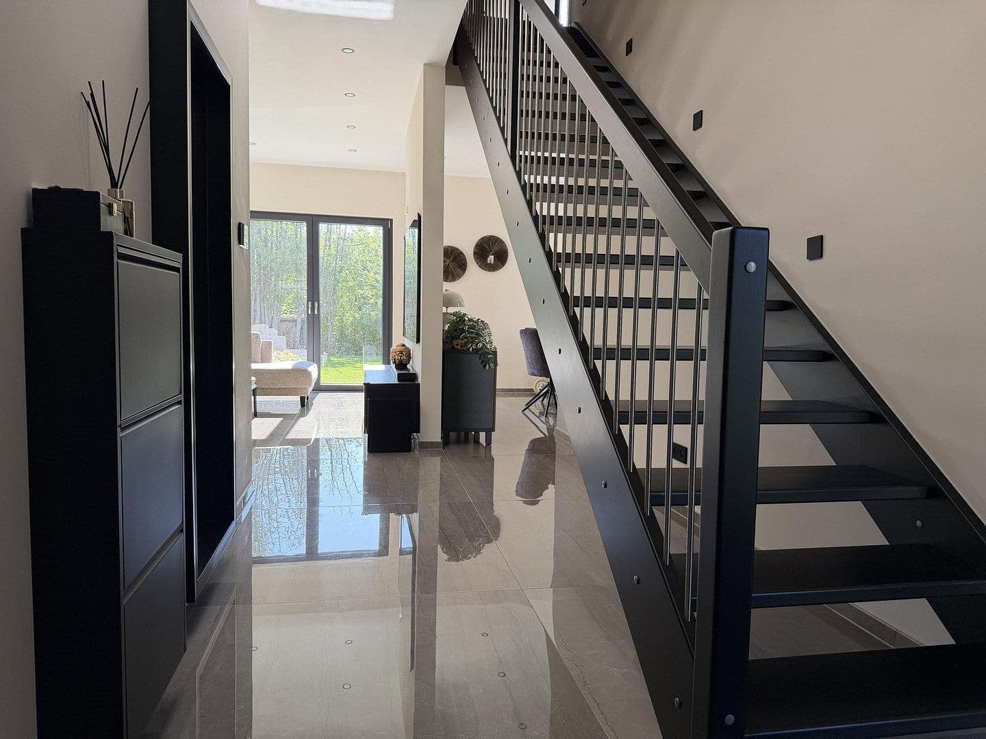 Prodej domu 127 m², pozemek 821 m², Steiner Straße 16a, Rohr, Bavorsko Prodej domu 127 m², pozemek 821 m², Steiner Straße 16a, Rohr, Bavorsko