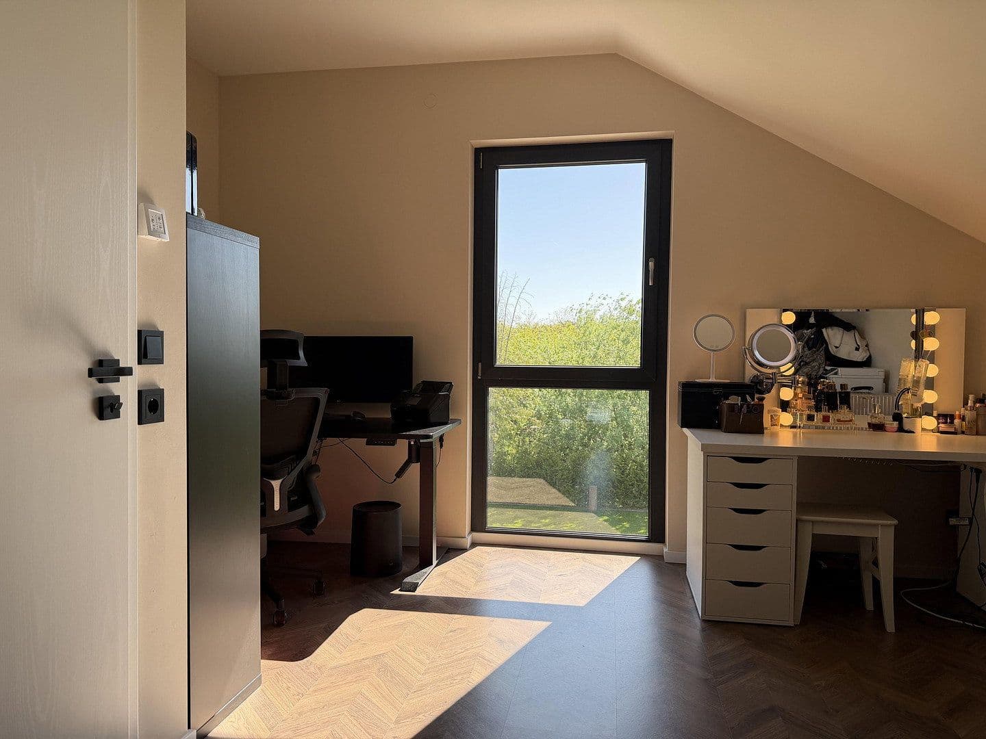 Prodej domu 127 m², pozemek 821 m², Steiner Straße 16a, Rohr, Bavorsko Prodej domu 127 m², pozemek 821 m², Steiner Straße 16a, Rohr, Bavorsko