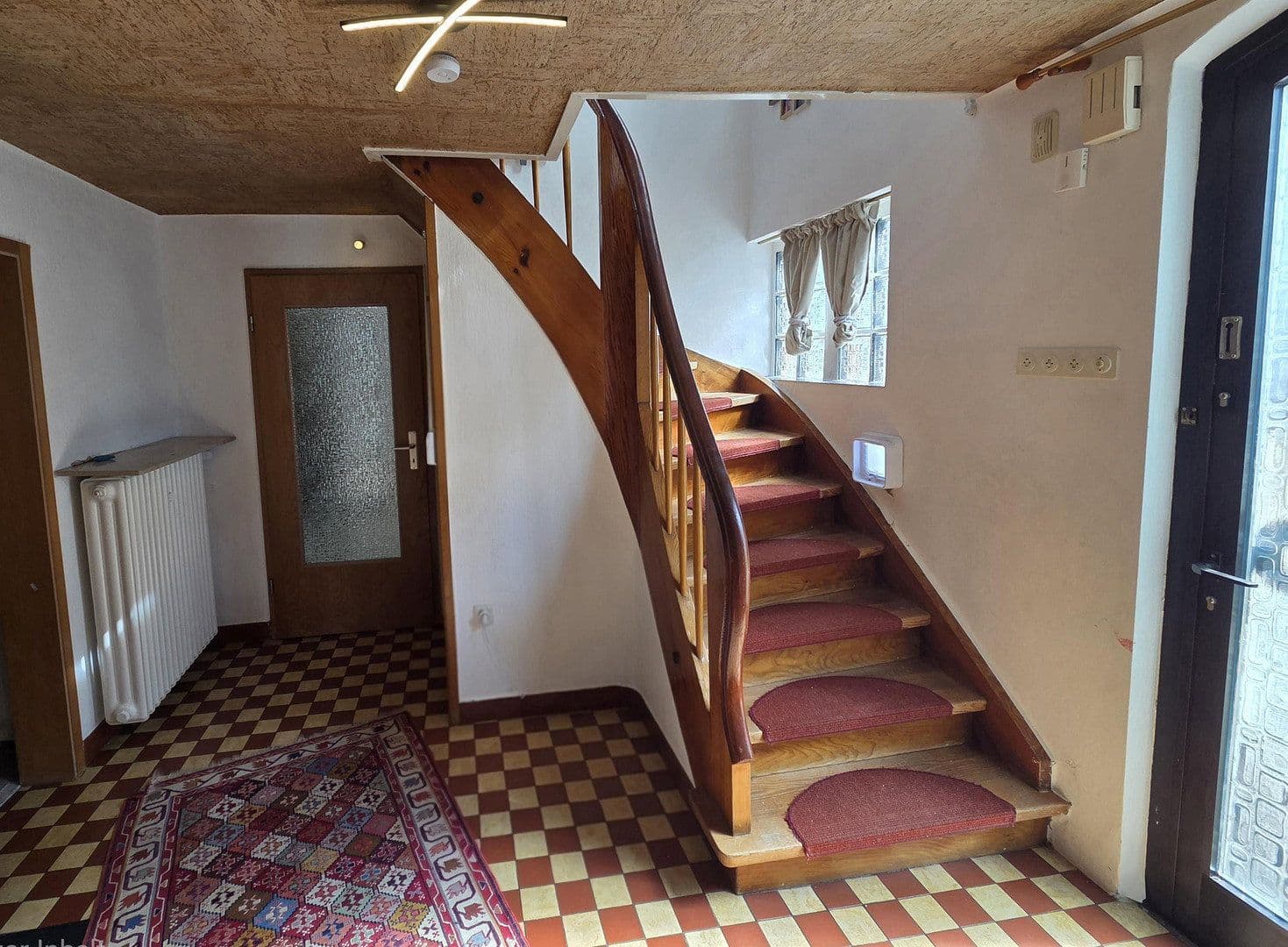 Prodej domu 134 m², pozemek 911 m², Dannstadt-Schauernheim, Porýní-Falc Prodej domu 134 m², pozemek 911 m², Dannstadt-Schauernheim, Porýní-Falc