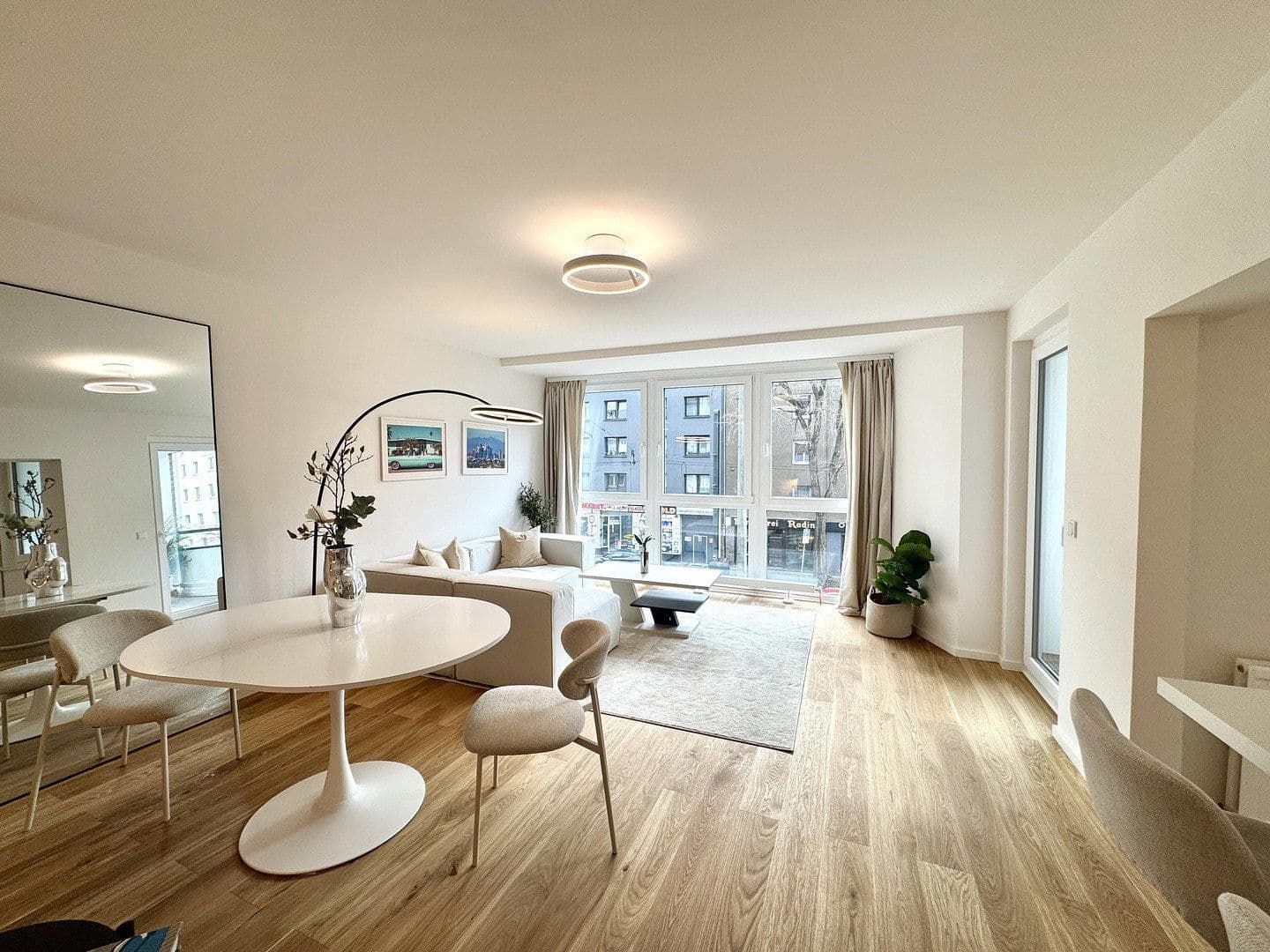 Prodej bytu 1+1 48 m², Kölner Str. 44, Postanschrift, Düsseldorf - Stadtmitte, Severní Porýní-Vestfálsko Prodej bytu 1+1 48 m², Kölner Str. 44, Postanschrift, Düsseldorf - Stadtmitte, Severní Porýní-Vestfálsko