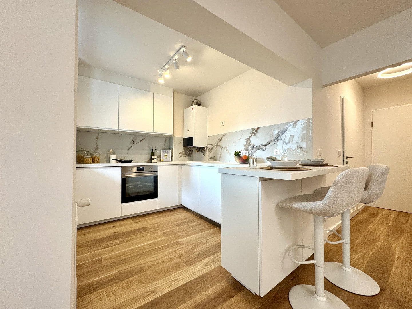 Prodej bytu 1+1 48 m², Kölner Str. 44, Postanschrift, Düsseldorf - Stadtmitte, Severní Porýní-Vestfálsko Prodej bytu 1+1 48 m², Kölner Str. 44, Postanschrift, Düsseldorf - Stadtmitte, Severní Porýní-Vestfálsko