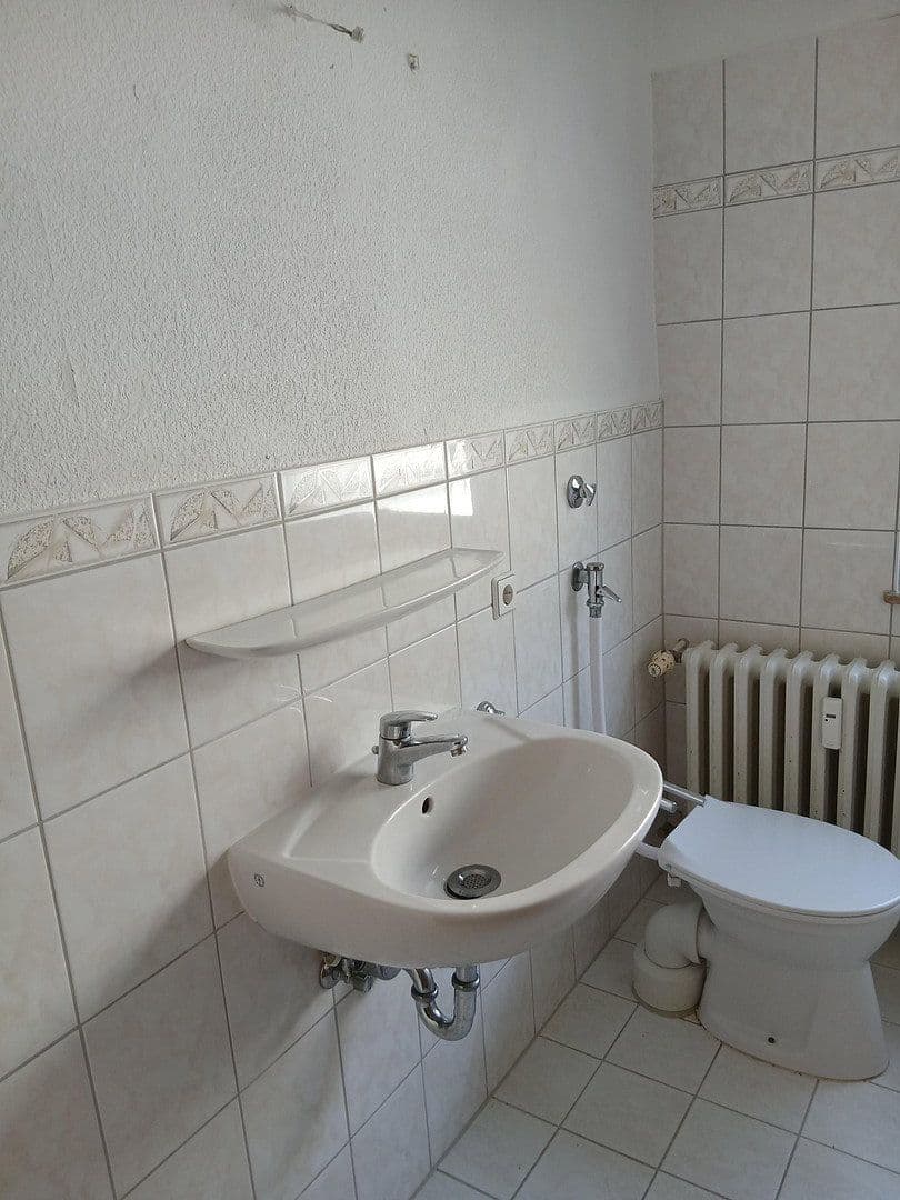 Pronájem bytu 2+1 60 m², Ludwigshafen, Porýní-Falc Pronájem bytu 2+1 60 m², Ludwigshafen, Porýní-Falc