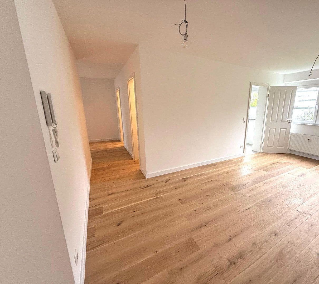 Prodej bytu 3+kk 91 m², Esslingen am Neckar, Bádensko-Württembersko Prodej bytu 3+kk 91 m², Esslingen am Neckar, Bádensko-Württembersko