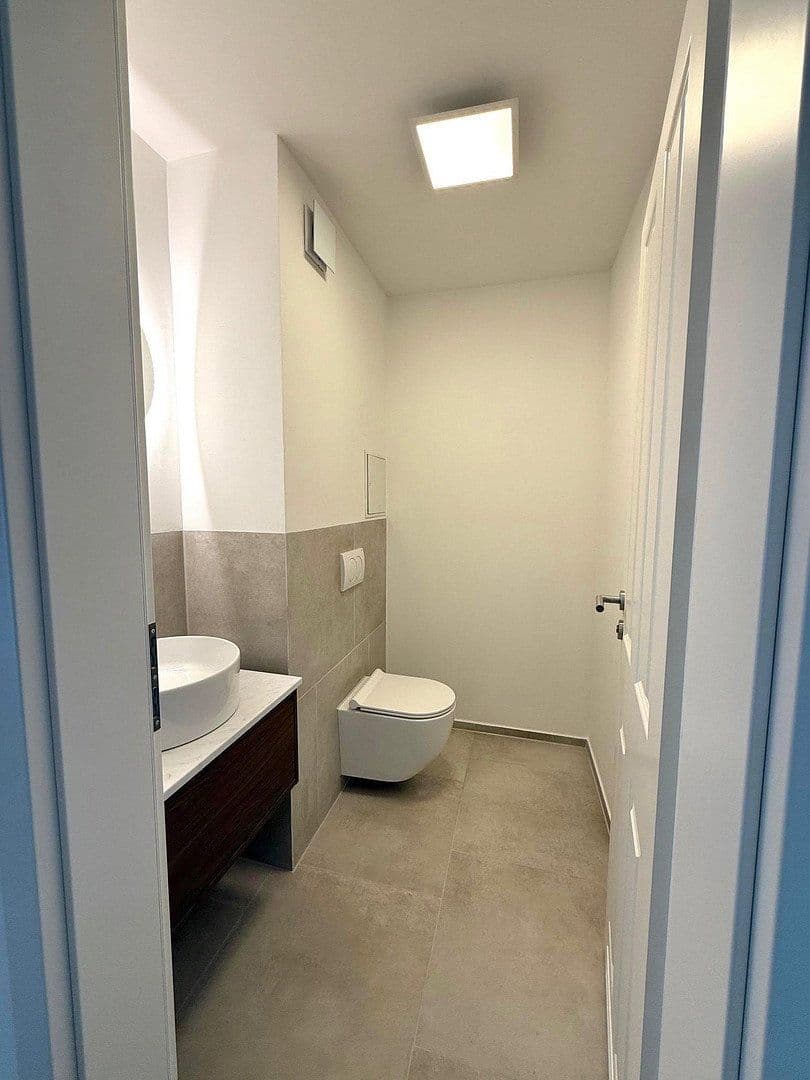 Prodej bytu 3+kk 91 m², Esslingen am Neckar, Bádensko-Württembersko Prodej bytu 3+kk 91 m², Esslingen am Neckar, Bádensko-Württembersko