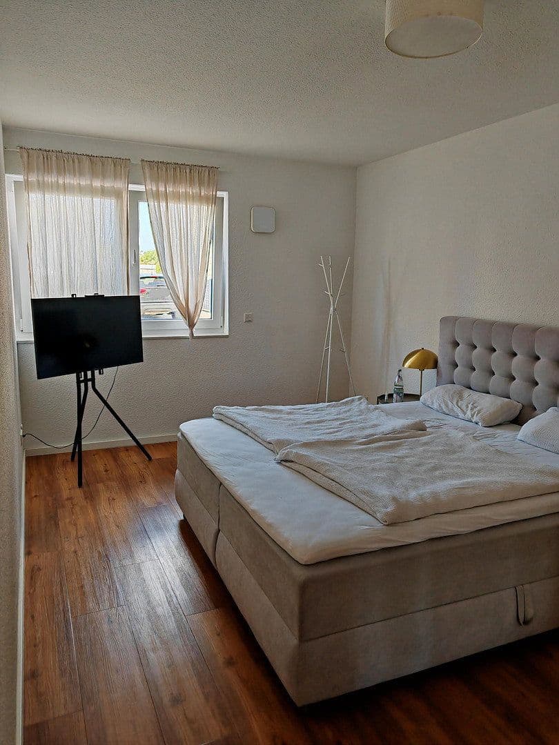 Pronájem bytu 3+1 85 m², Altlußheim, Bádensko-Württembersko Pronájem bytu 3+1 85 m², Altlußheim, Bádensko-Württembersko
