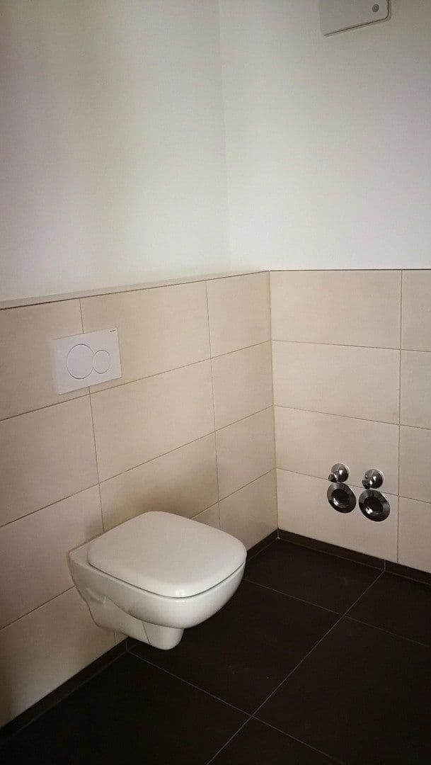 Pronájem bytu 3+1 85 m², Altlußheim, Bádensko-Württembersko Pronájem bytu 3+1 85 m², Altlußheim, Bádensko-Württembersko