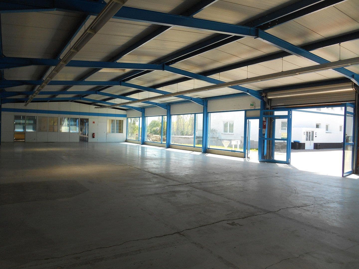 Pronájem nebytového prostoru 570 m², Hochheim, Hessen Pronájem nebytového prostoru 570 m², Hochheim, Hessen