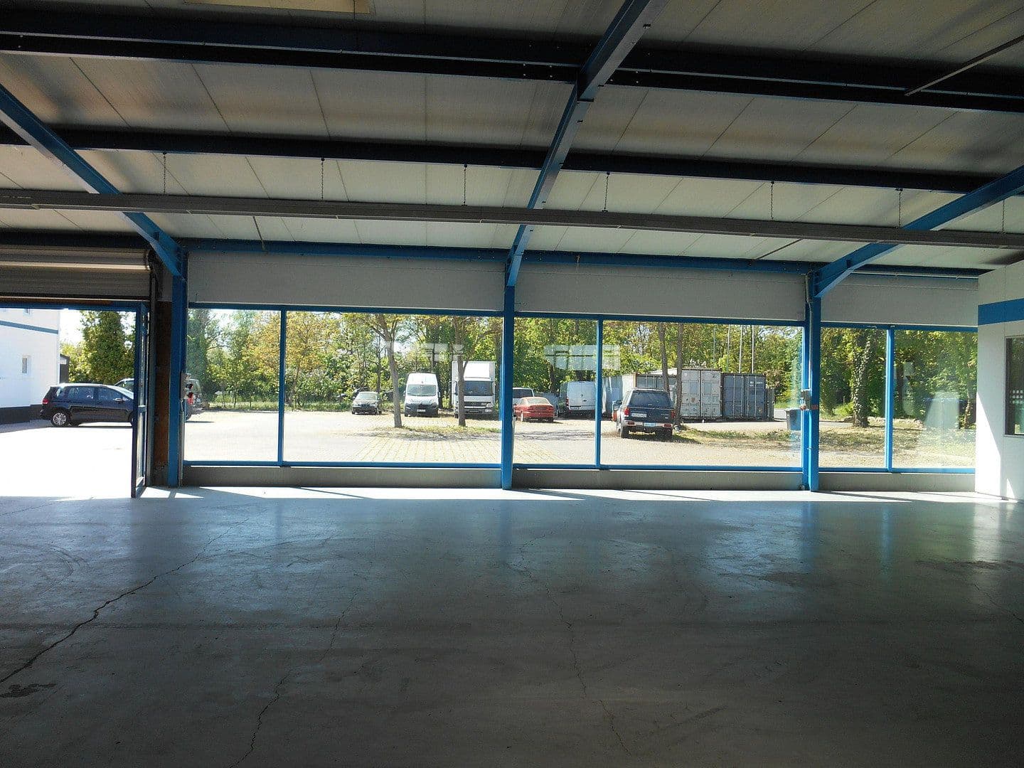 Pronájem nebytového prostoru 570 m², Hochheim, Hessen Pronájem nebytového prostoru 570 m², Hochheim, Hessen