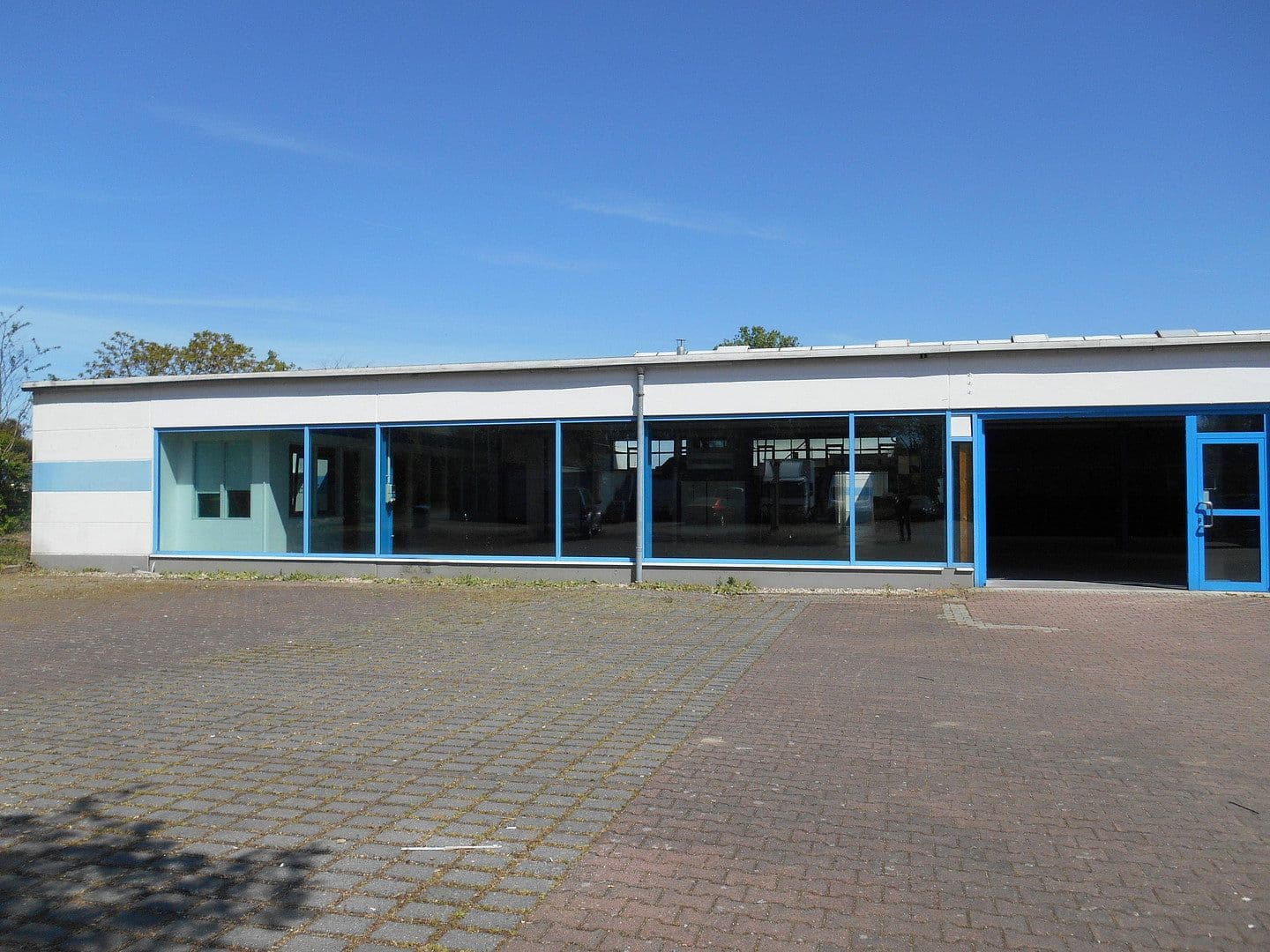 Pronájem nebytového prostoru 570 m², Hochheim, Hessen Pronájem nebytového prostoru 570 m², Hochheim, Hessen