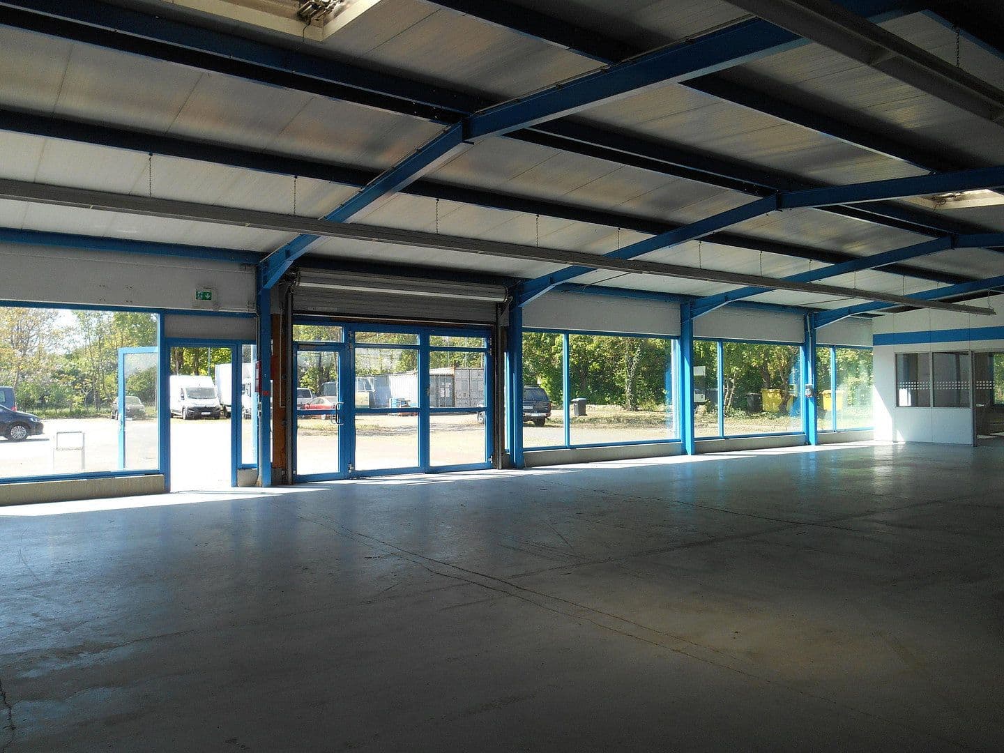 Pronájem nebytového prostoru 570 m², Hochheim, Hessen Pronájem nebytového prostoru 570 m², Hochheim, Hessen