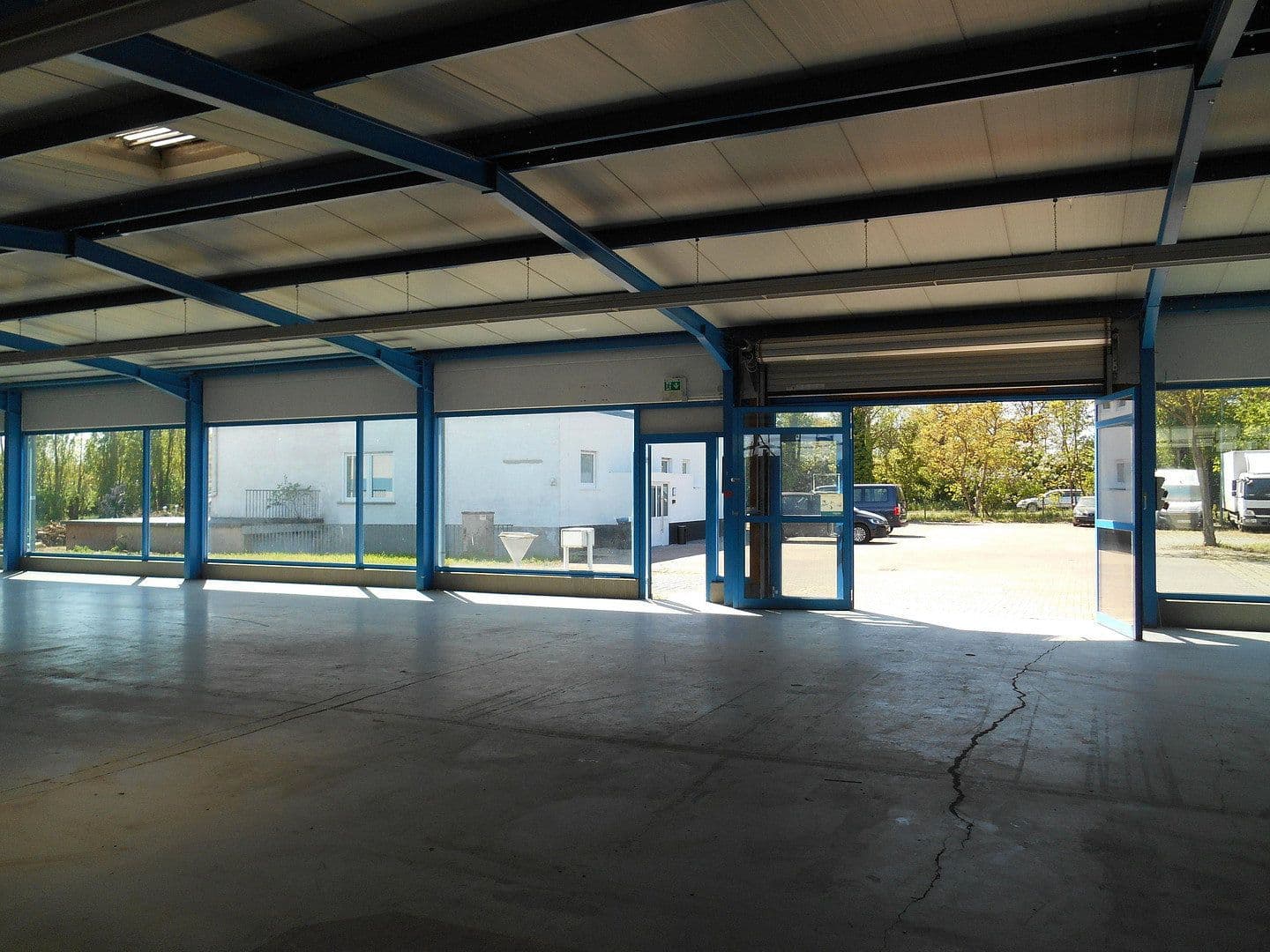 Pronájem nebytového prostoru 570 m², Hochheim, Hessen Pronájem nebytového prostoru 570 m², Hochheim, Hessen