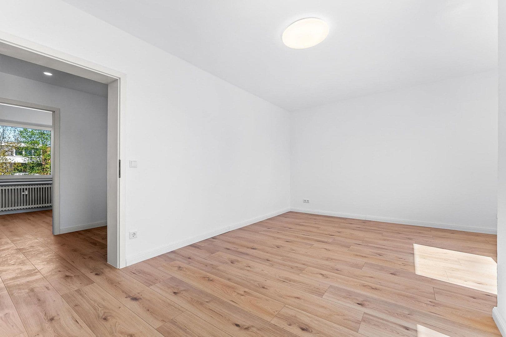 Prodej bytu 2+1 60 m², Kölner Straße 13, Bremen, Bremen Prodej bytu 2+1 60 m², Kölner Straße 13, Bremen, Bremen