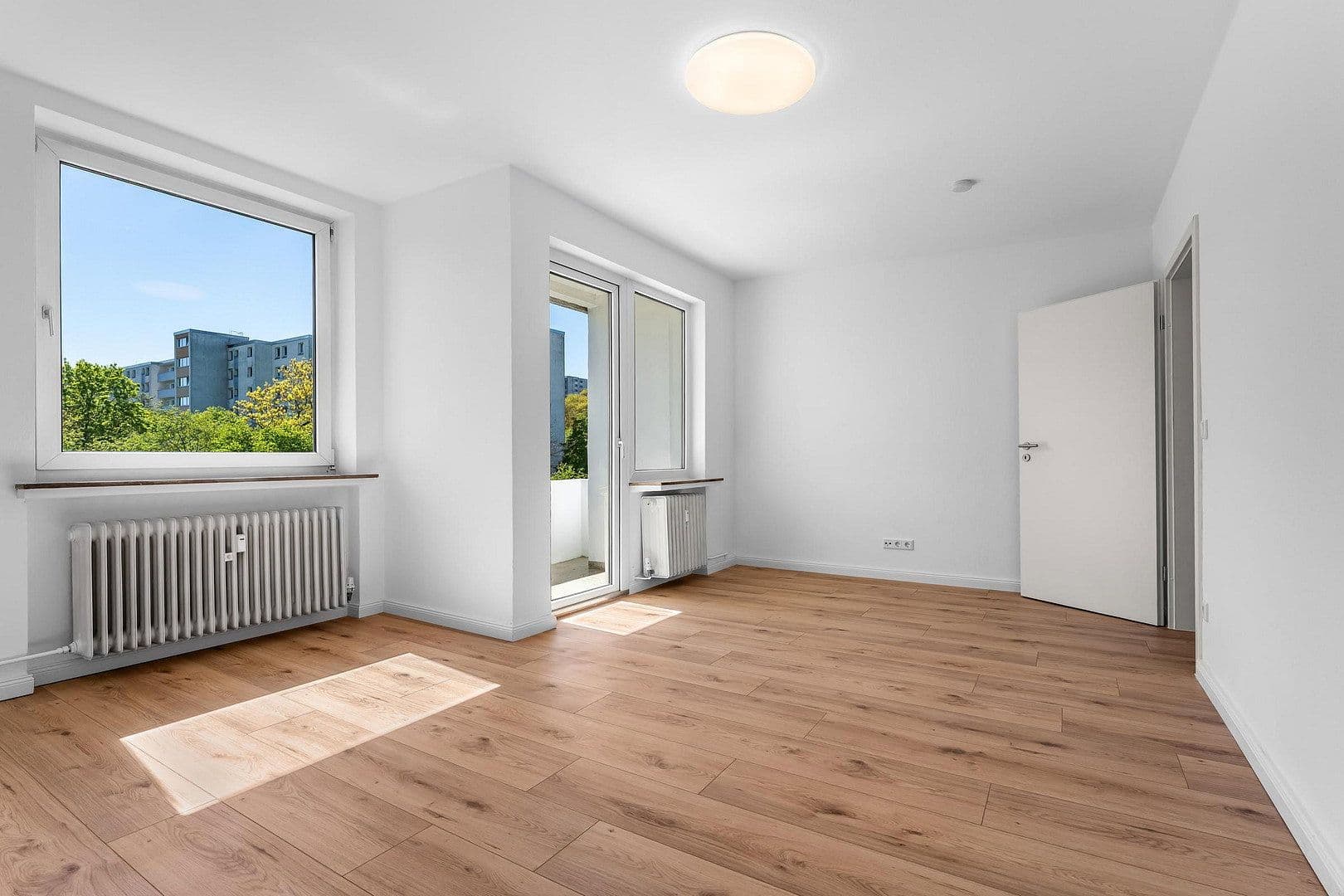 Prodej bytu 2+1 60 m², Kölner Straße 13, Bremen, Bremen Prodej bytu 2+1 60 m², Kölner Straße 13, Bremen, Bremen
