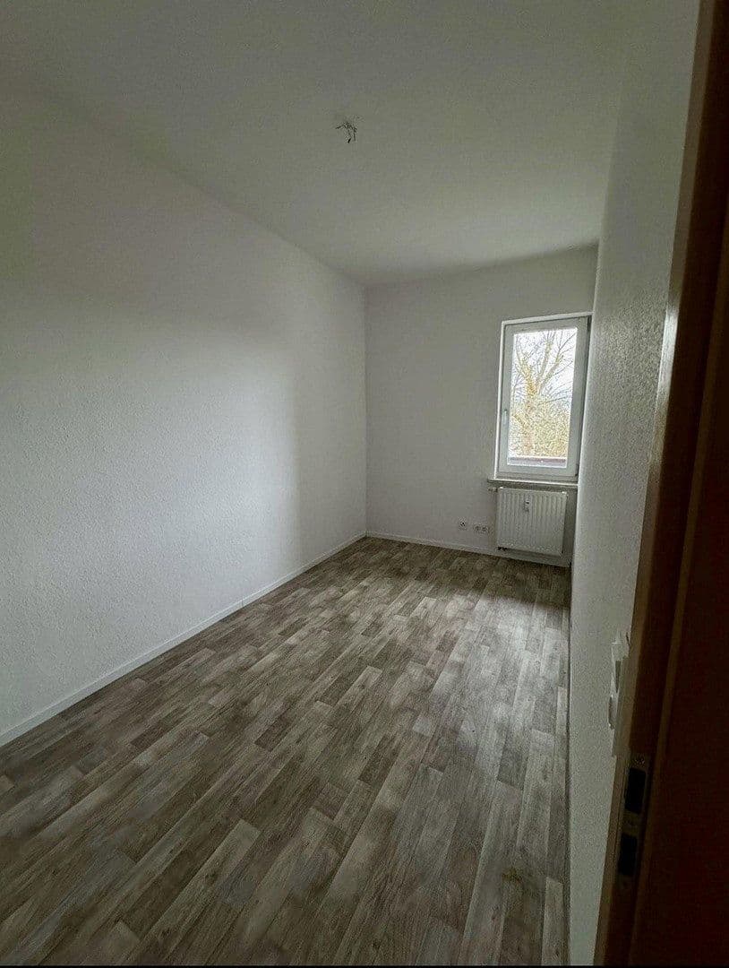 Pronájem bytu 3+1 66 m², Beethovenstraße 26, Greiz, Durynsko Pronájem bytu 3+1 66 m², Beethovenstraße 26, Greiz, Durynsko