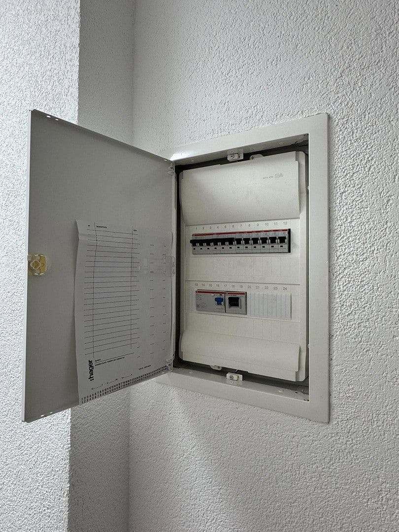 Pronájem bytu 4+1 80 m², Seebohmstr.37, Saarbrücken, Země Sársko Pronájem bytu 4+1 80 m², Seebohmstr.37, Saarbrücken, Země Sársko
