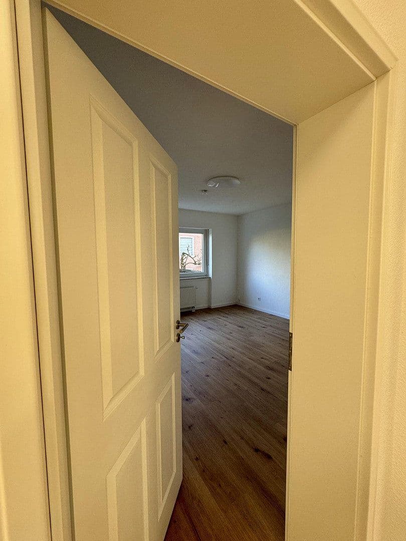 Pronájem bytu 4+1 80 m², Seebohmstr.37, Saarbrücken, Země Sársko Pronájem bytu 4+1 80 m², Seebohmstr.37, Saarbrücken, Země Sársko