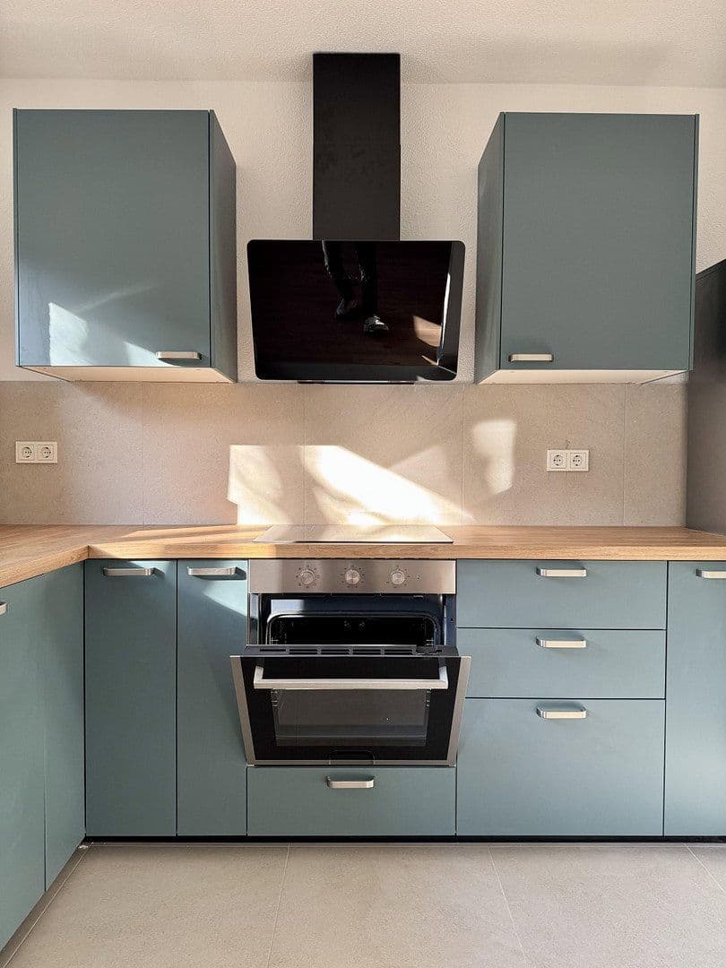 Pronájem bytu 4+1 80 m², Seebohmstr.37, Saarbrücken, Země Sársko Pronájem bytu 4+1 80 m², Seebohmstr.37, Saarbrücken, Země Sársko