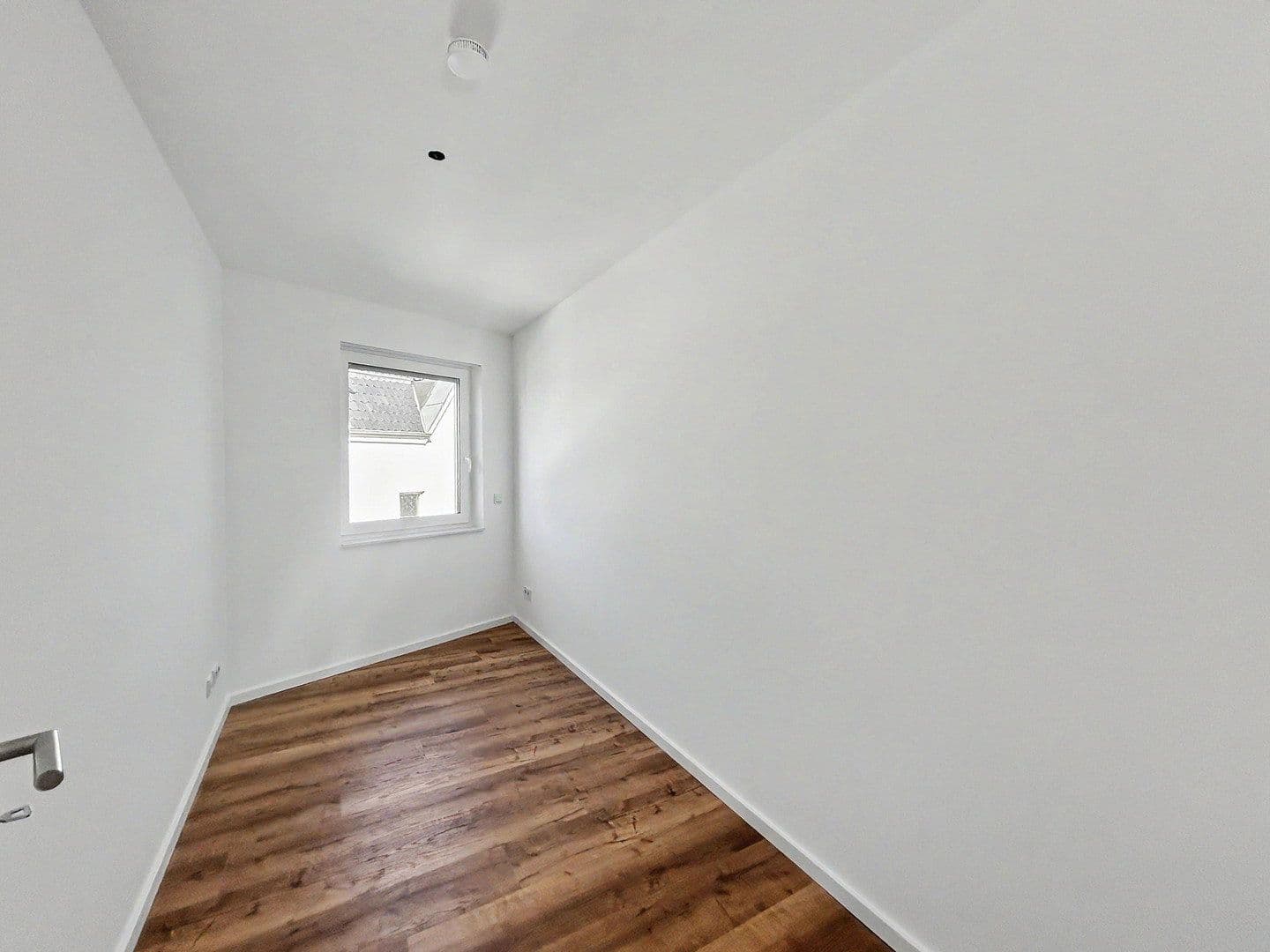Pronájem bytu 3+1 82 m², Köln, Severní Porýní-Vestfálsko Pronájem bytu 3+1 82 m², Köln, Severní Porýní-Vestfálsko