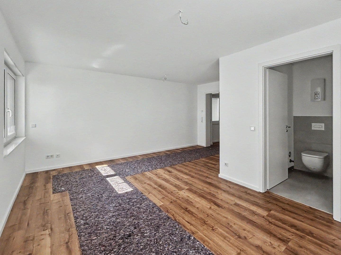 Pronájem bytu 1+1 39 m², Köln, Severní Porýní-Vestfálsko Pronájem bytu 1+1 39 m², Köln, Severní Porýní-Vestfálsko