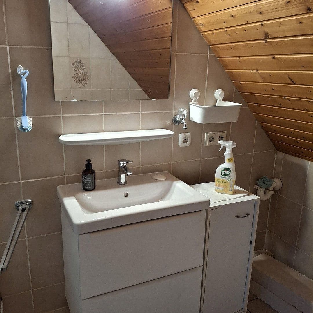 Pronájem bytu 2+1 40 m², Osnabrück, Dolní Sasko Pronájem bytu 2+1 40 m², Osnabrück, Dolní Sasko