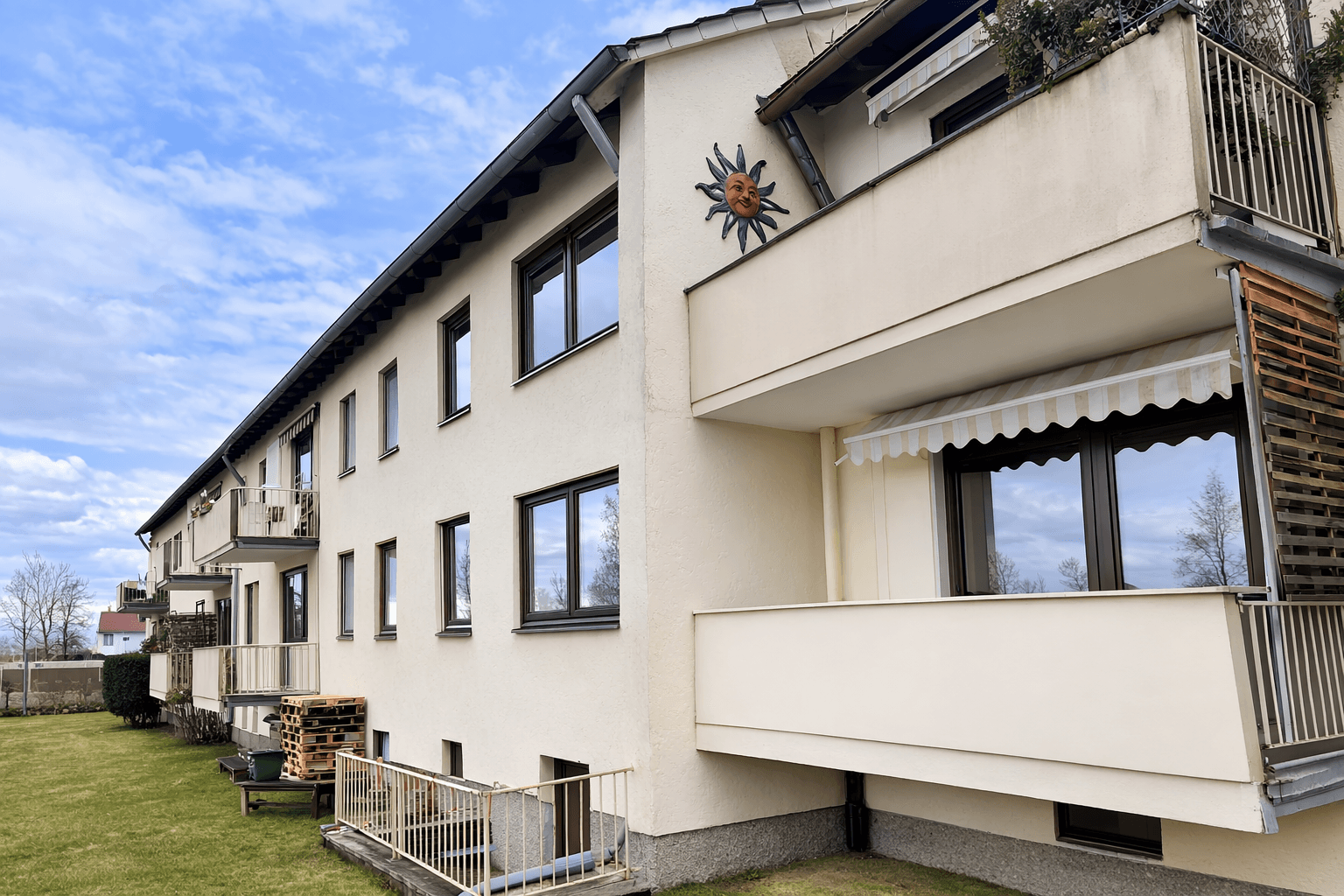 Pronájem bytu 4+1 74 m², Edisonstraße 4, Schwandorf, Bavorsko Pronájem bytu 4+1 74 m², Edisonstraße 4, Schwandorf, Bavorsko