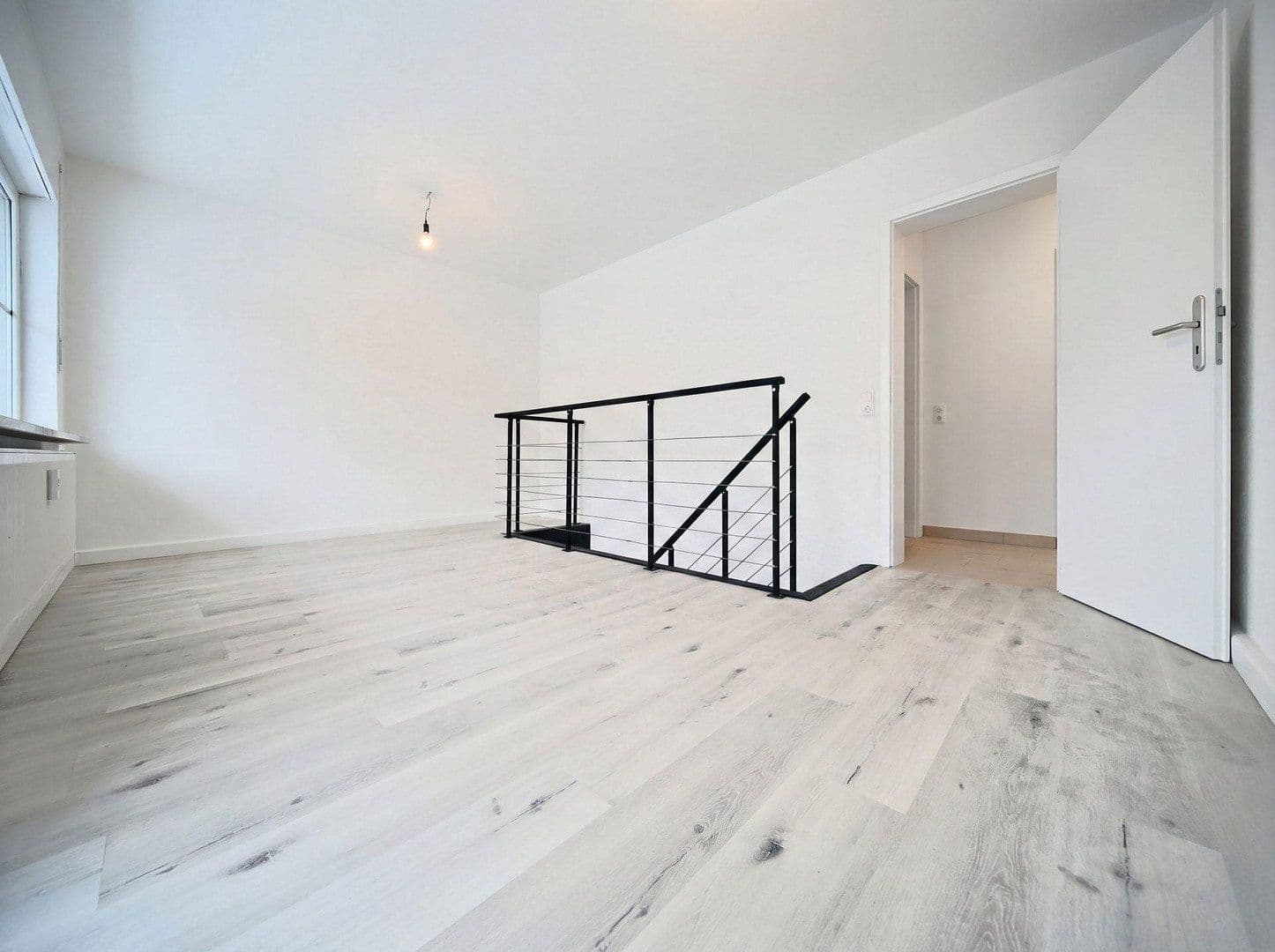 Prodej bytu 5+1 112 m², Schobertweg 38, Erlangen, Bavorsko Prodej bytu 5+1 112 m², Schobertweg 38, Erlangen, Bavorsko