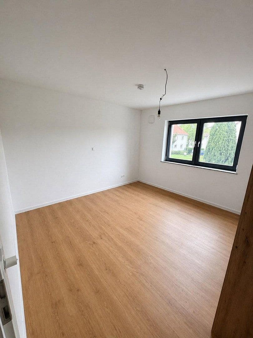 Pronájem bytu 3+1 87 m², Schillerstraße 9, Bad Schönborn, Bádensko-Württembersko Pronájem bytu 3+1 87 m², Schillerstraße 9, Bad Schönborn, Bádensko-Württembersko