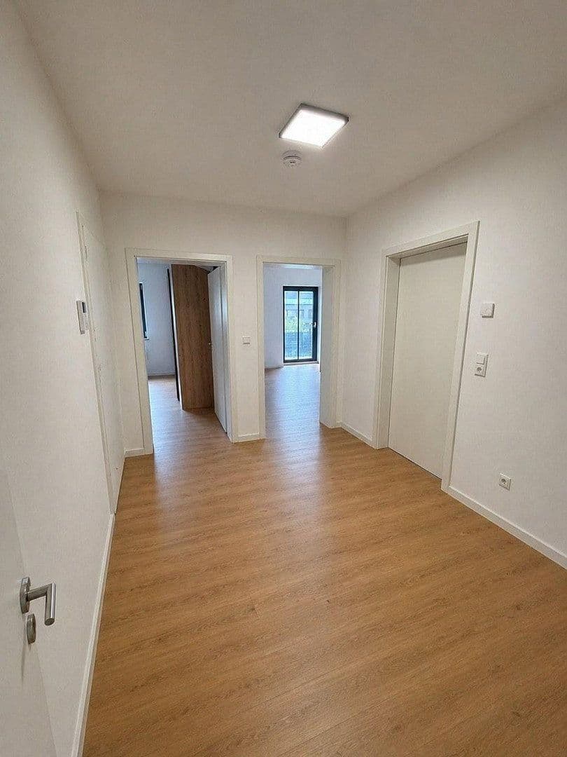 Pronájem bytu 3+1 87 m², Schillerstraße 9, Bad Schönborn, Bádensko-Württembersko Pronájem bytu 3+1 87 m², Schillerstraße 9, Bad Schönborn, Bádensko-Württembersko