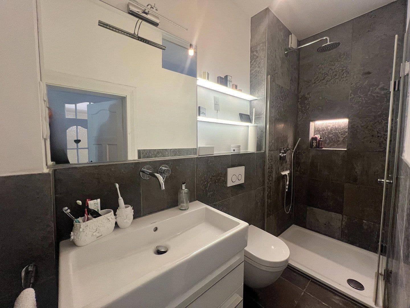 Pronájem bytu 3+1 88 m², Zeithstraße 3, Siegburg, Severní Porýní-Vestfálsko Pronájem bytu 3+1 88 m², Zeithstraße 3, Siegburg, Severní Porýní-Vestfálsko